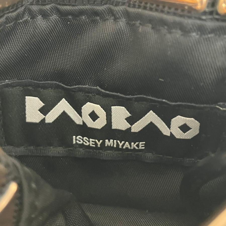 BAO ISSEY MIYAKE バオバオイッセイミヤケ ショルダーバッグ ピンク
