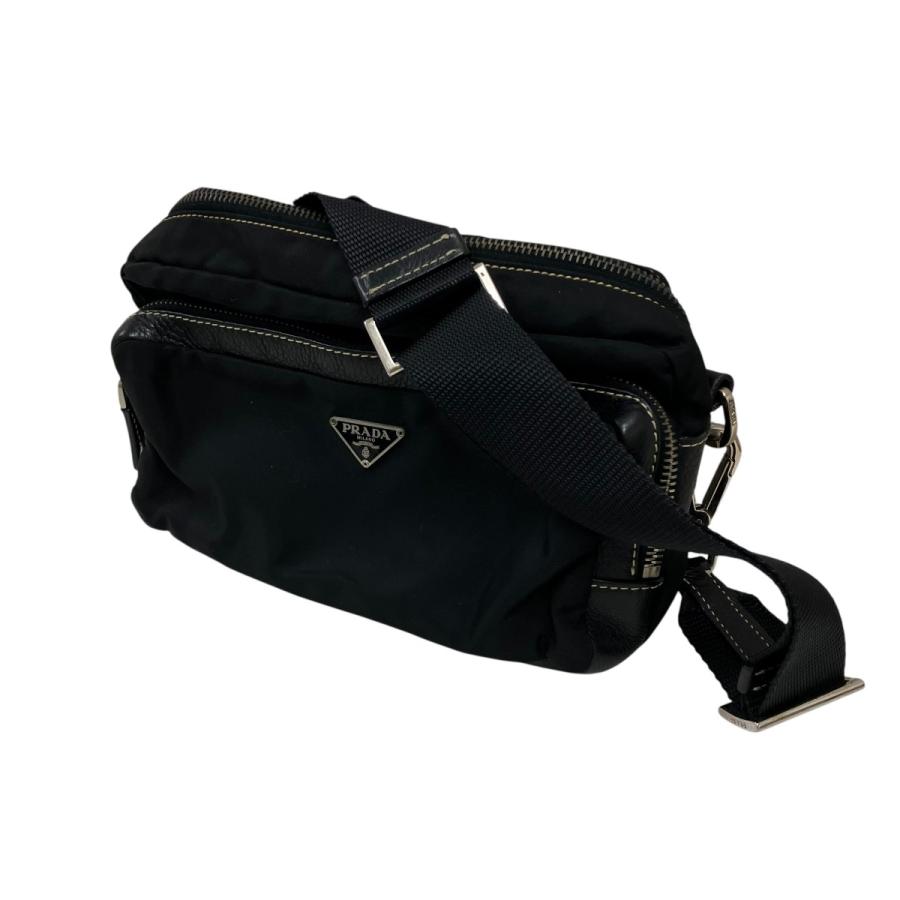PRADA（プラダ） 【値下げ】PRADA ナイロンバッグ ブラック (原宿店