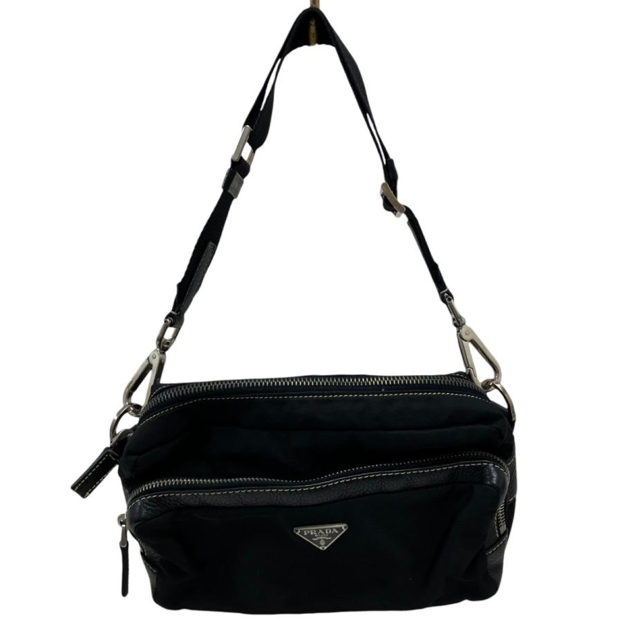 PRADA（プラダ） 【値下げ】PRADA ナイロンバッグ ブラック (原宿店