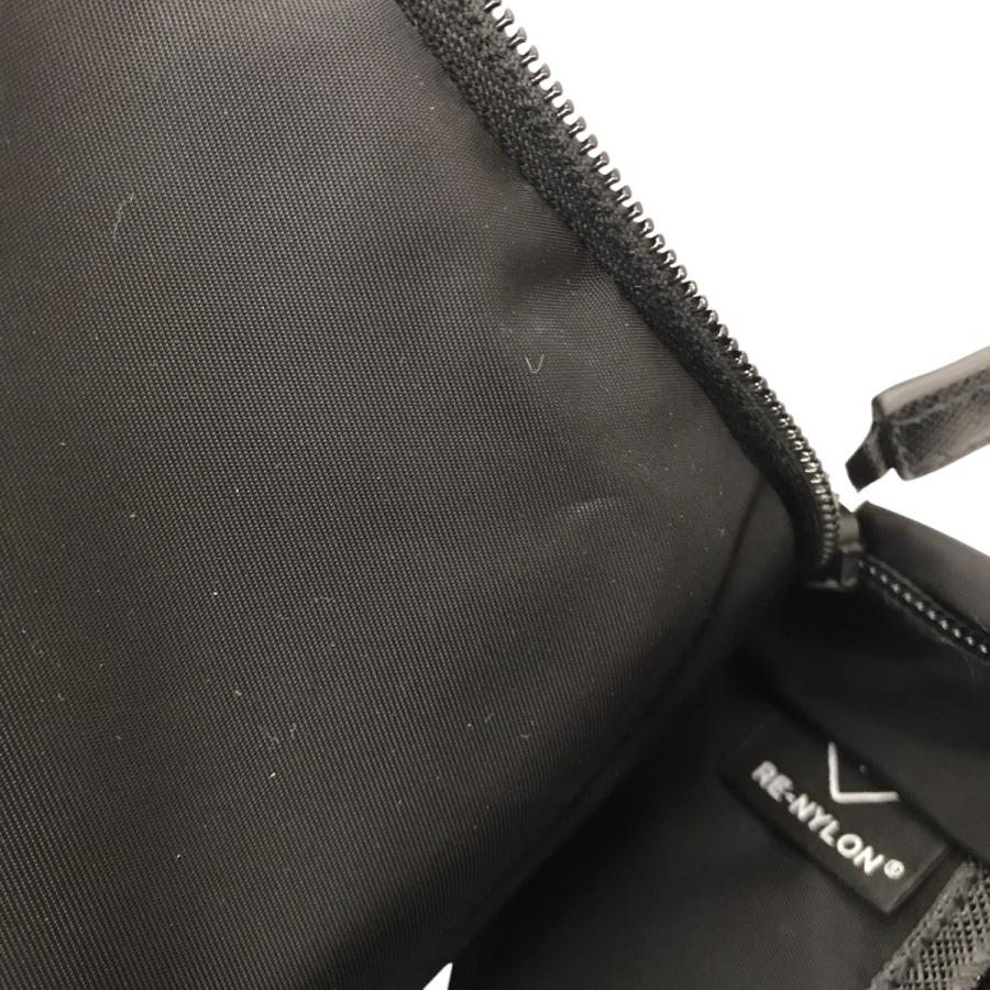 PRADA（プラダ） PRADA Re-Nylon xサフィアーノレザー ワンショルダー