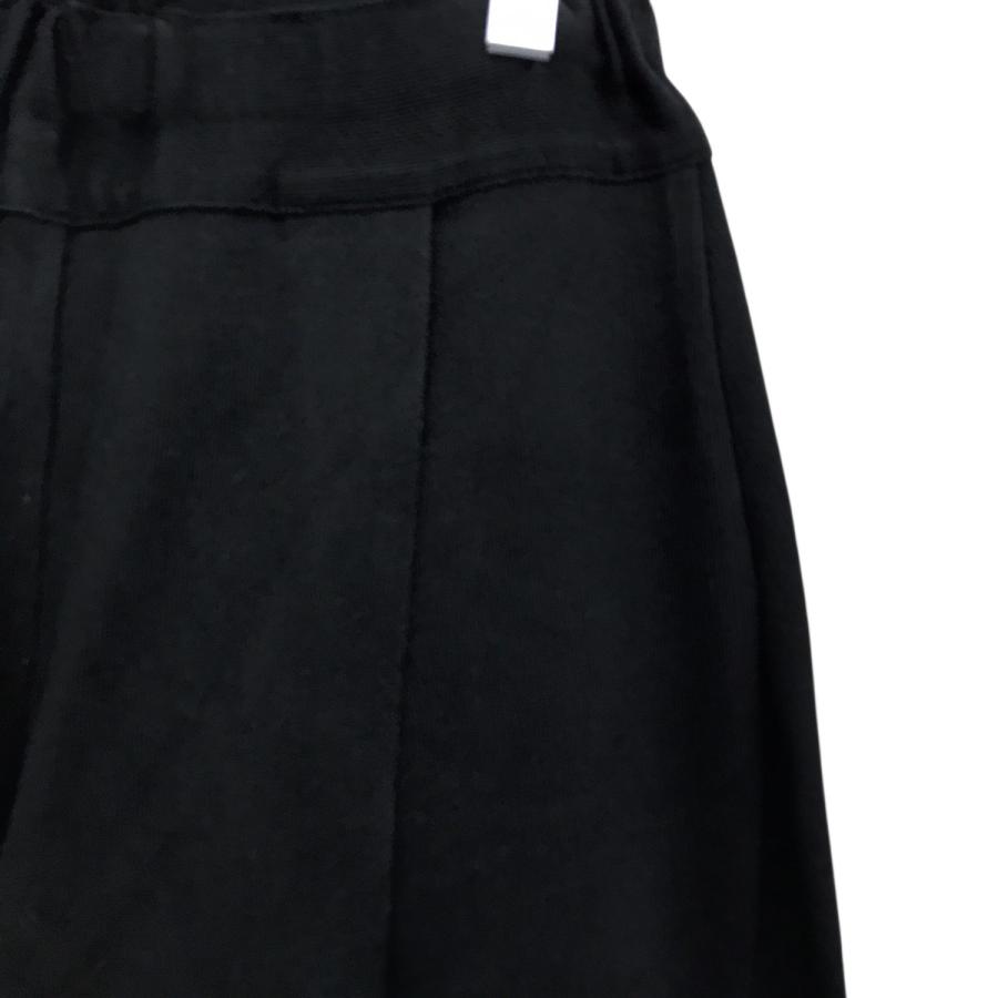 ISSEY MIYAKE（イッセイミヤケ） パンツ IM33KF934 ブラック サイズ：2