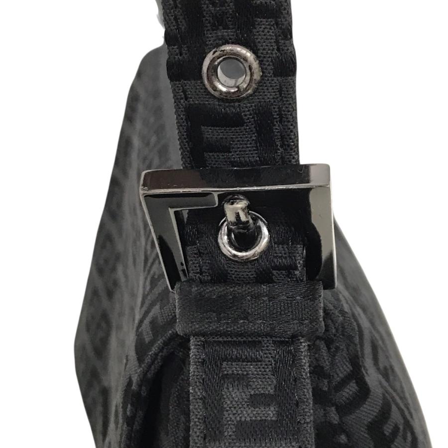 [大人気]　フェンディ　FENDI　ハンドバッグ　総柄　マンマバケット　ズッカ柄 FENDI（フェンディ） ズッカ柄 マンマバケット ハンドバッグ ブラック