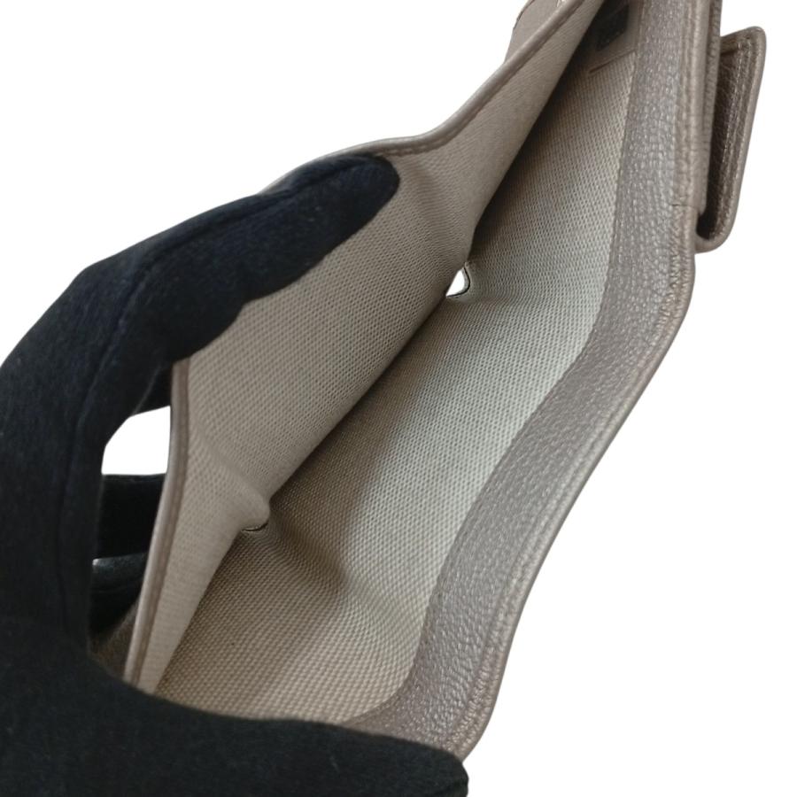 JIMMY CHOO（ジミーチュウ） スタッズ 3つ折り財布 グレージュ