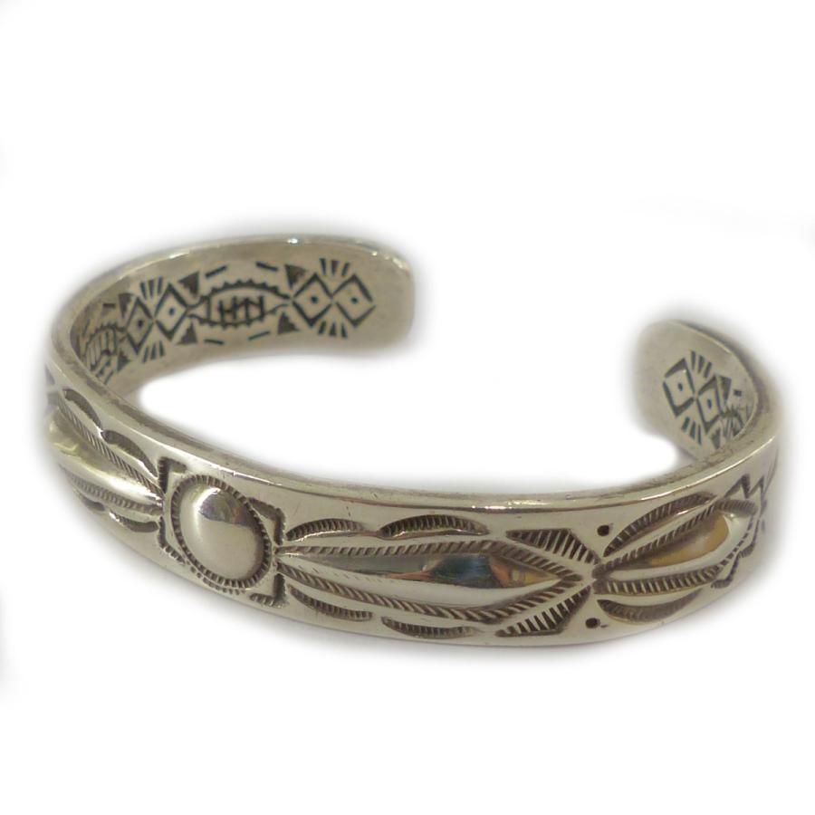 値引 Ray Adakai インディアンジュエリー バングル シルバー 三宮店 1119 ブランド古着カインドオル 通販 Yahoo ショッピング 上質で快適 World Of Heating De