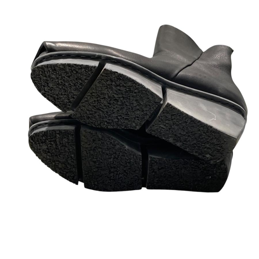 trippen ブラック 39 Trippen Extension. Men's black leather chukka boot. Made in