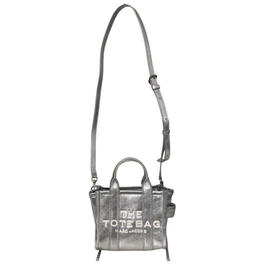 マークジェイコブス　レザー　2WAY　ショルダーバッグ　エンボス加工　銀 MARC JACOBS（マーク・ジェイコブス） 【値下げ】MARC JACOBS Metallic