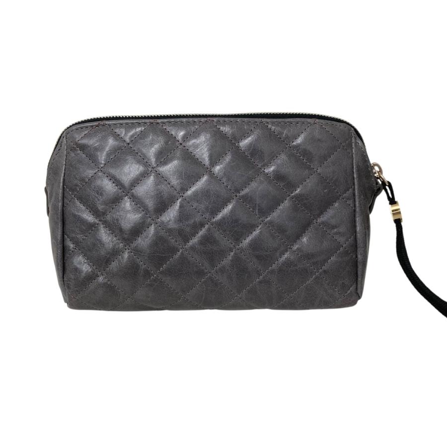 MONCLER（モンクレール） レザーキルティングポーチ グレー