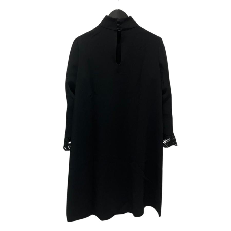 マメクロゴウチ mame kurogouchi 25SS Embroidered Cuffs A-Line Dress 長袖ワンピース MM25SS-の画像