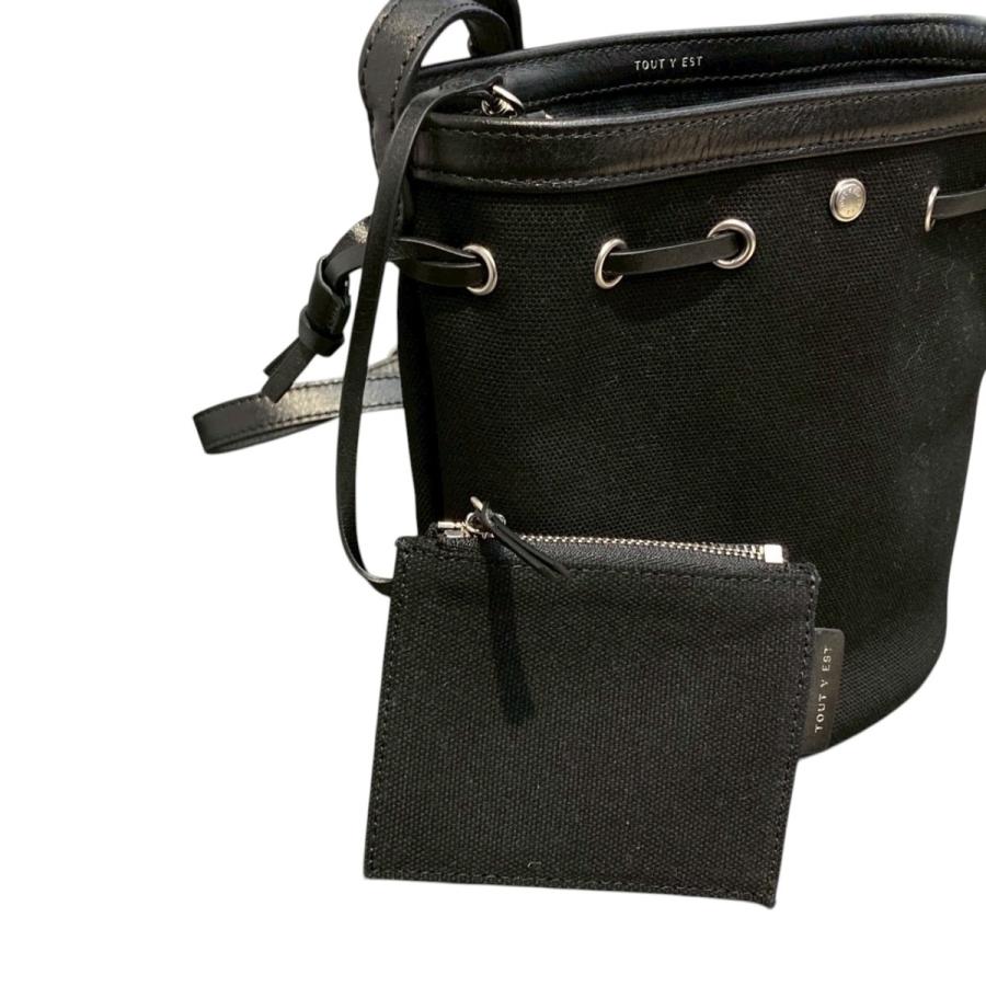 値下げ】TOUT Y EST SAC COQUILLE BUCKET ショルダーバッグ ブラック 