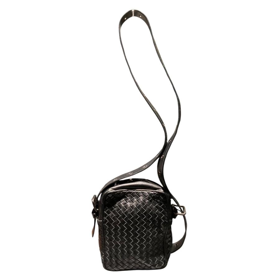 BOTTEGA VENETA（ボッテガ・ヴェネタ） イントレチャート レザー