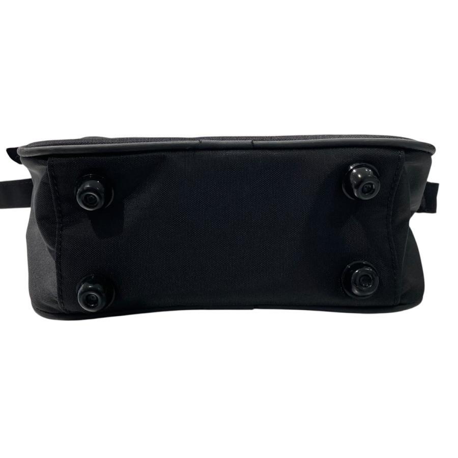 COMME des GARCONS（コムデギャルソン） ショルダーバッグ sz-k207