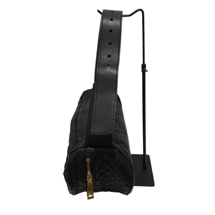 【値下げ】VERSACE レザーキルティングバッグ ブラック (EC)_3