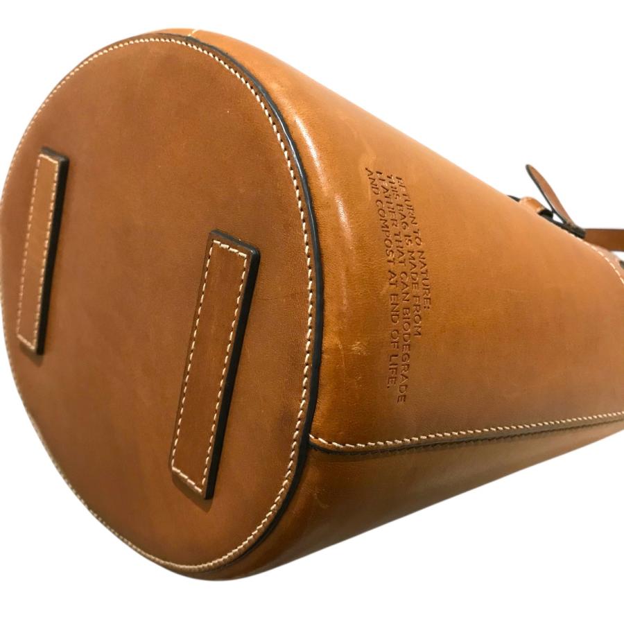 ANYA HINDMARCH（アニヤ・ハインドマーチ） 【スモール バケット