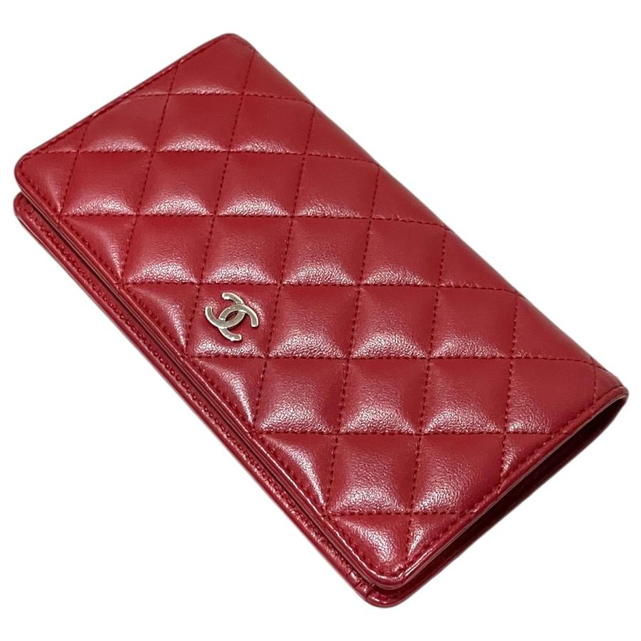 CHANEL マトラッセ 二つ折り財布 ブラックレザー 内側ワインレッド CHANEL（シャネル） 【マトラッセ】 2つ折り財布 レッド