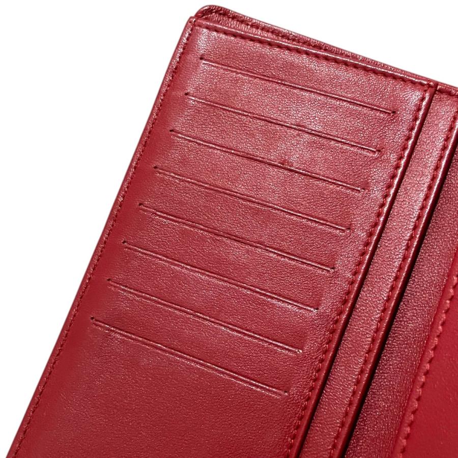 CHANEL マトラッセ 二つ折り財布 ブラックレザー 内側ワインレッド CHANEL（シャネル） 【マトラッセ】 2つ折り財布 レッド
