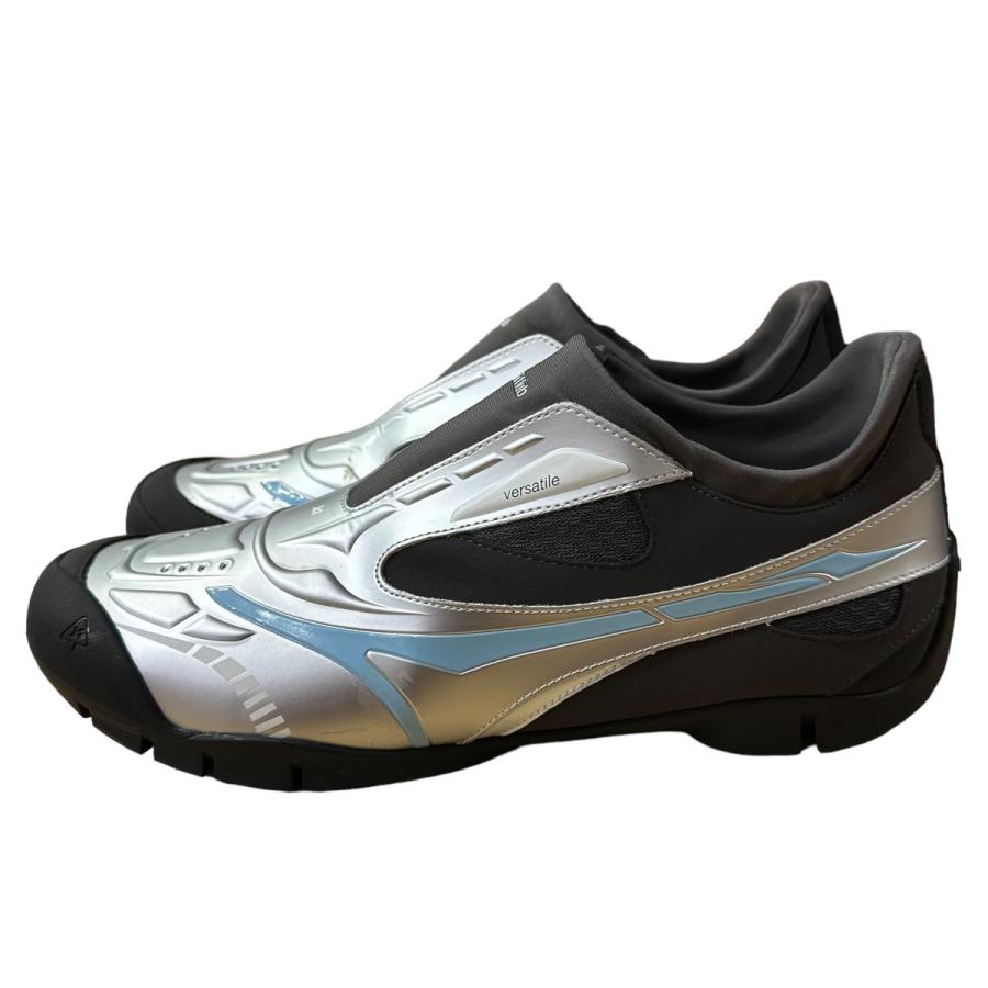 untitlab ブラック&シルバー Swift Trek スニーカー