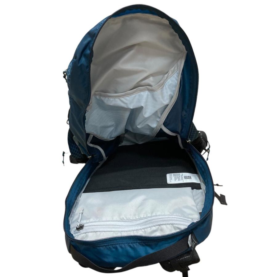 ARC'TERYX（アークテリクス） ARC'TERYX ナイロンリュック ブルー