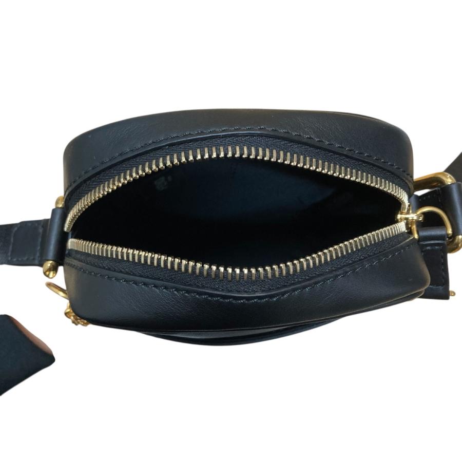 FENDI（フェンディ） スタッズショルダーバッグ ブラック サイズ