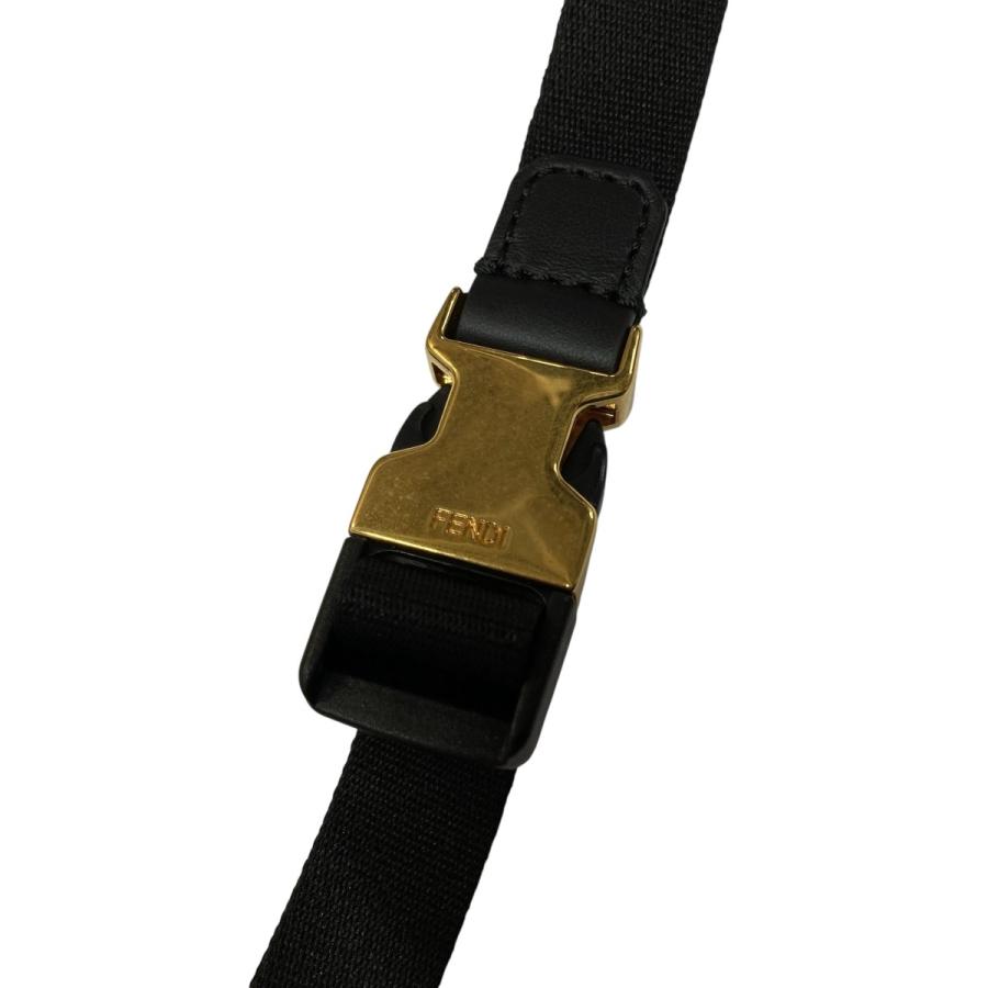 FENDI（フェンディ） スタッズショルダーバッグ ブラック サイズ