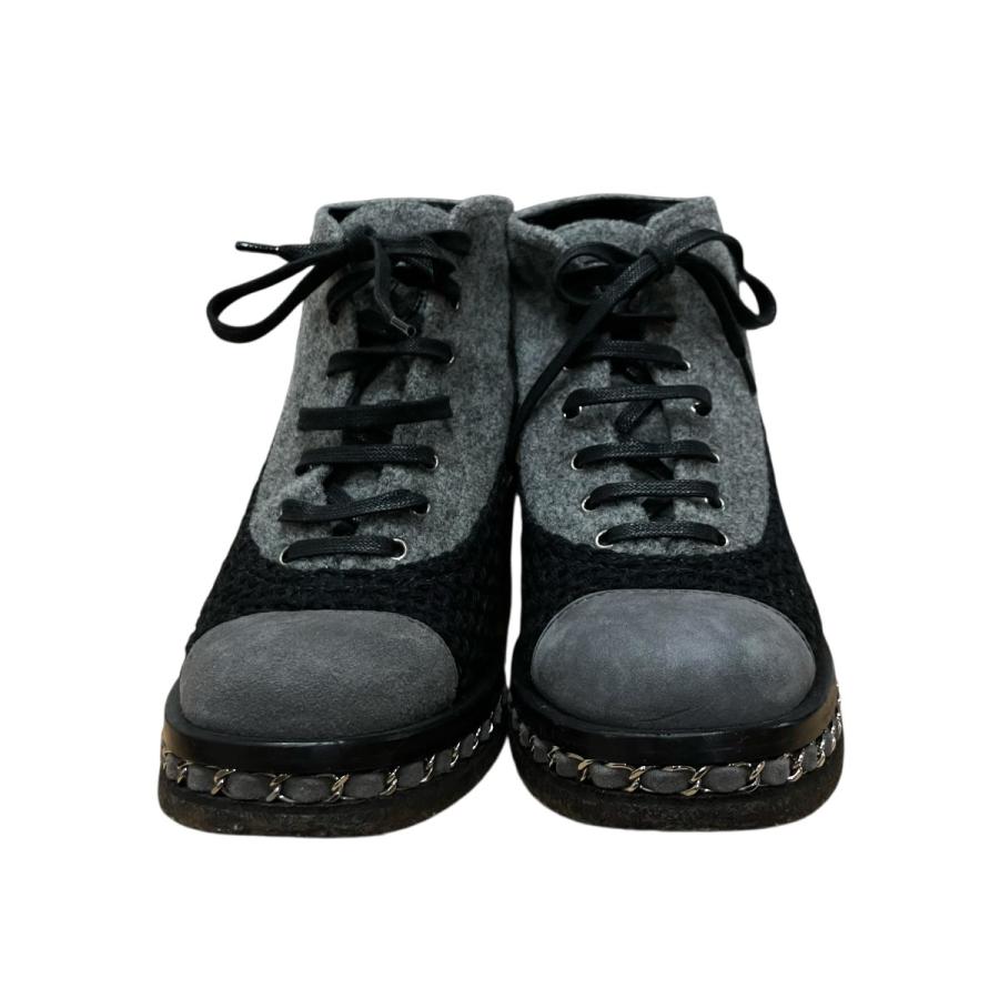 CHANEL（シャネル） レースアップブーツ グレー サイズ：37