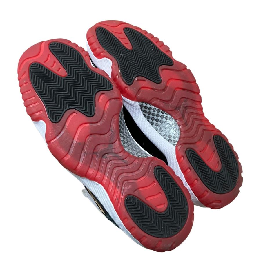 NIKE（ナイキ） エアジョーダン11 スニーカー ホワイト×ブラック