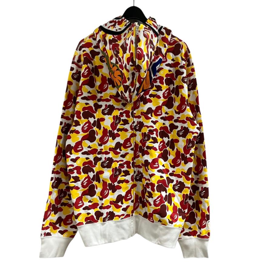 A BATHING APE（アベイシングエイプ） カモ柄シャークジップアップ
