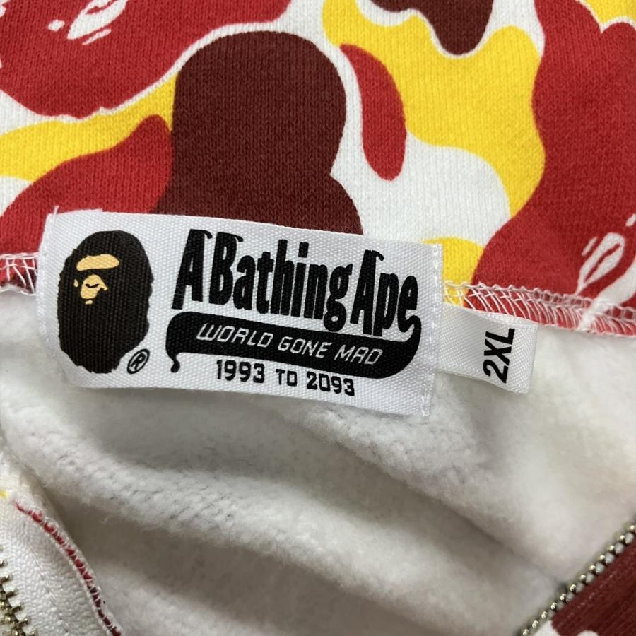 A BATHING APE（アベイシングエイプ） カモ柄シャークジップアップ