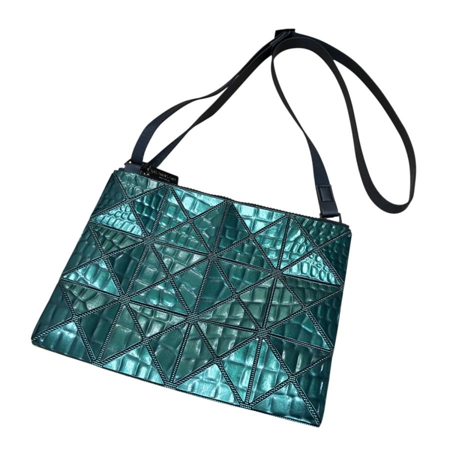 BAO ISSEY MIYAKE バオバオイッセイミヤケ サコッシュ グリーン サイズ 