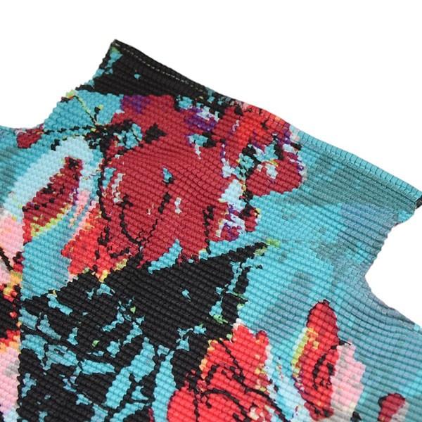 お値下げ‼️イッセイミヤケ　me　花柄模様タンクトップ me ISSEY MIYAKE ミーイッセイミヤケ 花柄プリントTシャツ カットソー