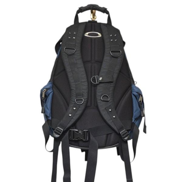 入手困難　オークリー　オールド　バックパック　デイパック　90s　00s　y2k 話題沸騰中のY2Kアイテム【OAKLEY / オークリー 】より【 オールド