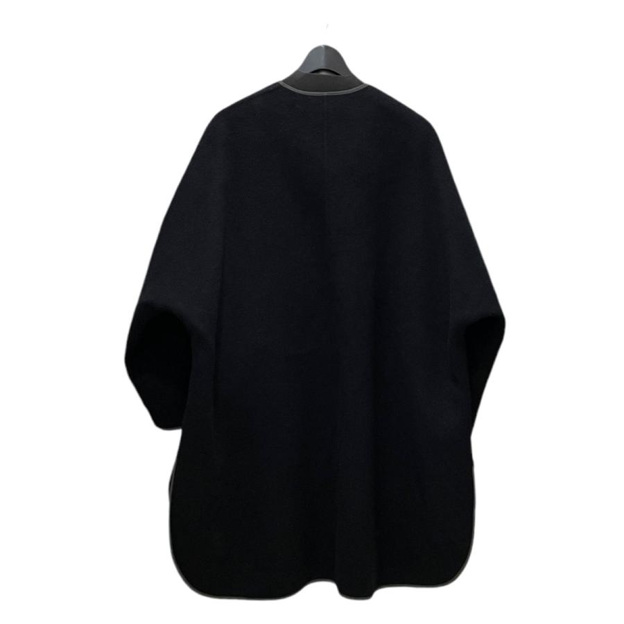 本日値下げMal.レレレさん新品未使用リバーシブルノースリーブケープコート黒 Mal.レレレさん新品未使用リバーシブルノースリーブケープコート黒