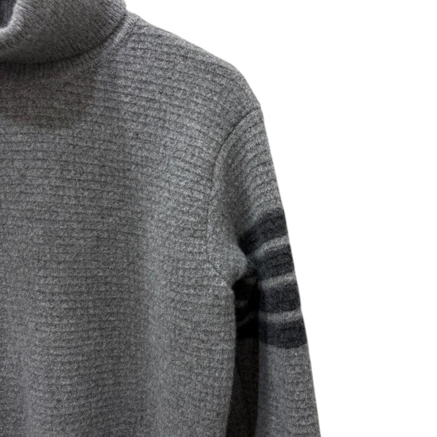 トム・ブラウン Thom Browne ウールカシミヤ4BARタートルニット FKA278A-05812035 グレー サイズ：1/ITA40/Sの画像