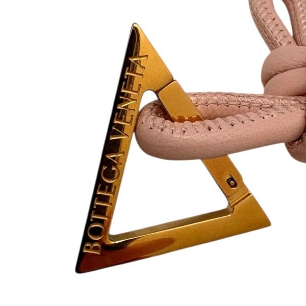BOTTEGA VENETA（ボッテガ・ヴェネタ） トライアングルキーリング