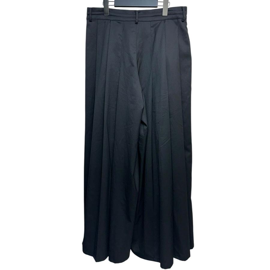 美品 NOT CONVENTIONAL ノットコンベンショナル 黒 パンツ F 中古・古着通販】NOT CONVENTIONAL (ノットコンベンショナル) 袴パンツ
