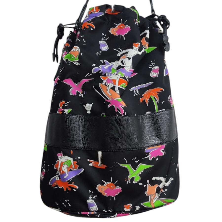 PRADA（プラダ） 巾着サフィアーノ切替サーフィン柄ショルダーバッグ