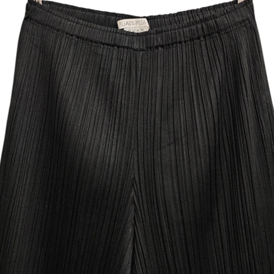 プリーツプリーズ　サイズ3 PLEATS PLEASE（プリーツ プリーズ） プリーツパンツ ブラック サイズ