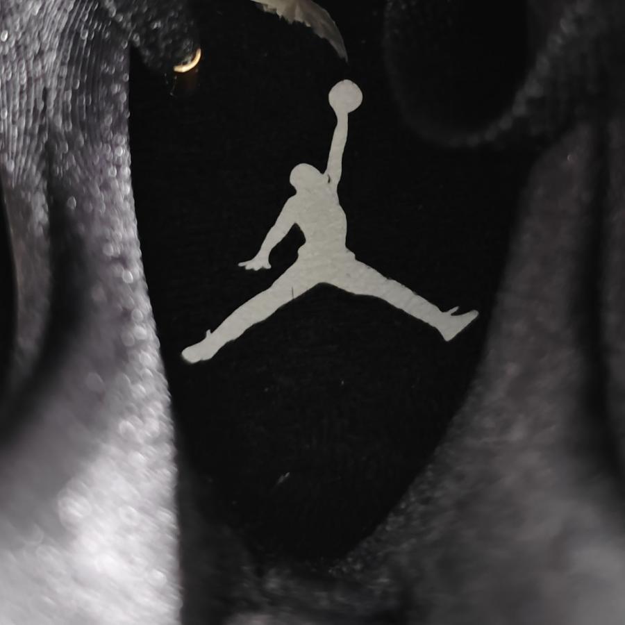 NIKE（ナイキ） NIKE Air Jordan 7 Retro Olive ハイカットスニーカー