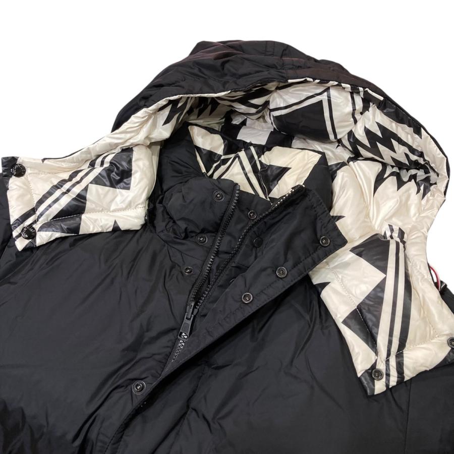 【値下げ】MONCLER HORDELYME GIUBBOTTO リバーシブルダウンジャケット H20911A00141 68352 ブラック×ホワイの画像
