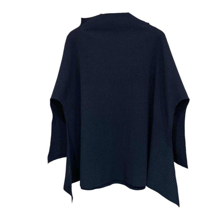 【美品】me ISSEY MIYAKE プリーツデザイン ハイネック カットソー 美品】me ISSEY MIYAKE プリーツデザイン ハイネック カットソー