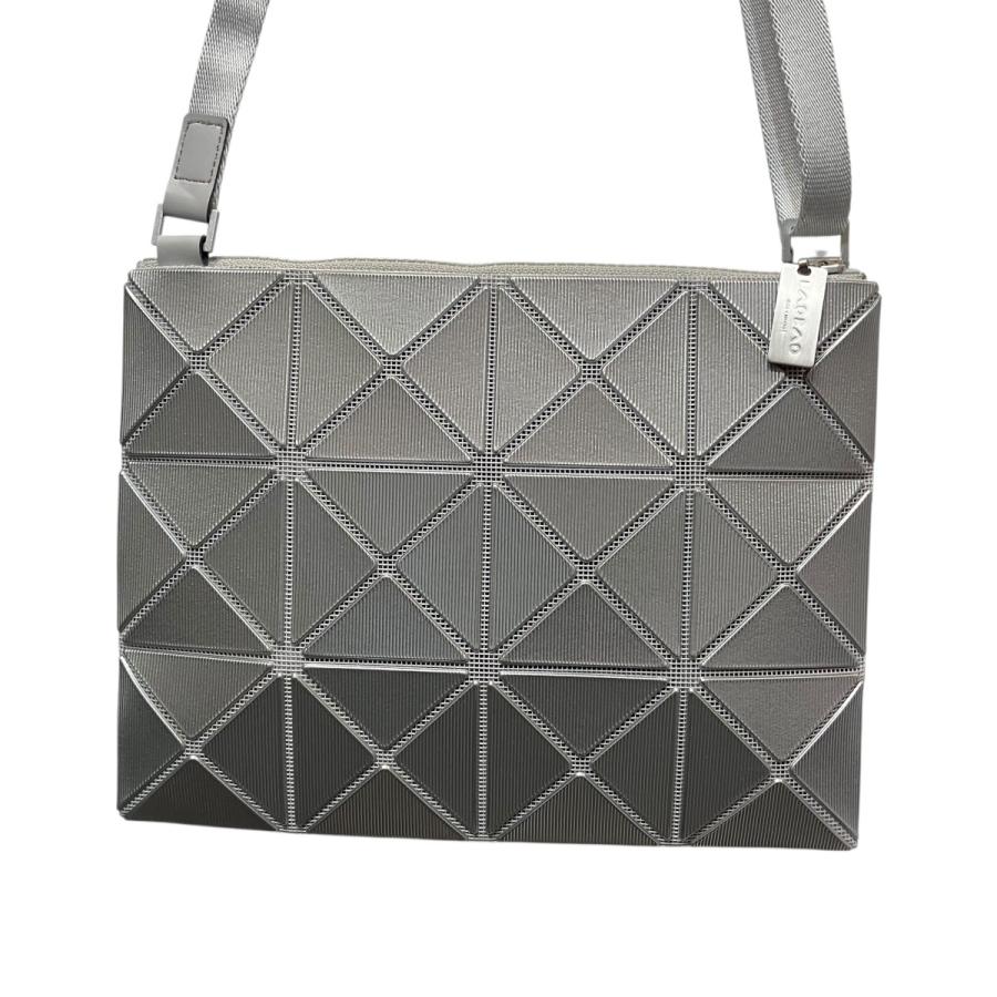 BAO ISSEY MIYAKE バオバオイッセイミヤケ ショルダーバッグ BB66AG882