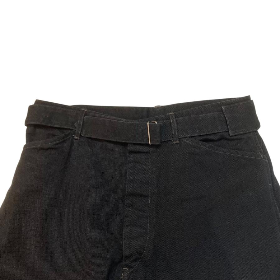 COMOLI（コモリ） ブラックデニム ベルテッドパンツ D01-03001