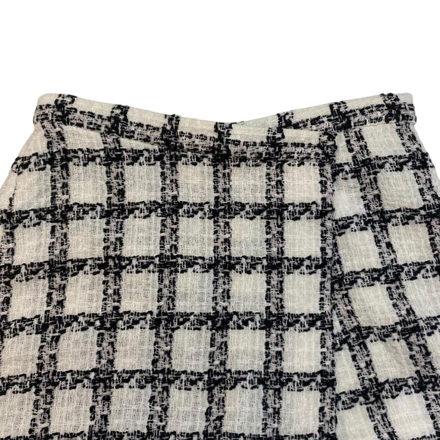 Her lip to ハーリップトゥ Her lip to Check Tweed Peplum Shorts