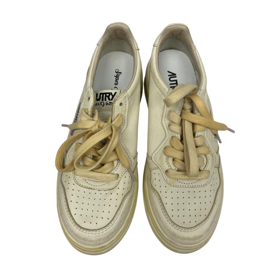 値下げ】AUTRY MEDALIST LOW SUPER VINTAGE SNEAKERS IN WHITE