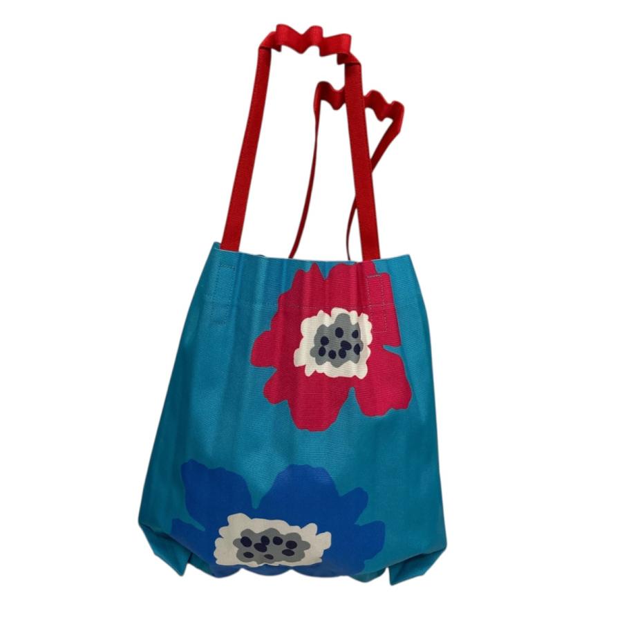 ISSEY MIYAKE me 花柄クラッチバッグ me ISSEY MIYAKE ミーイッセイミヤケ GROW TRUNK PLEATS BAG プリーツ