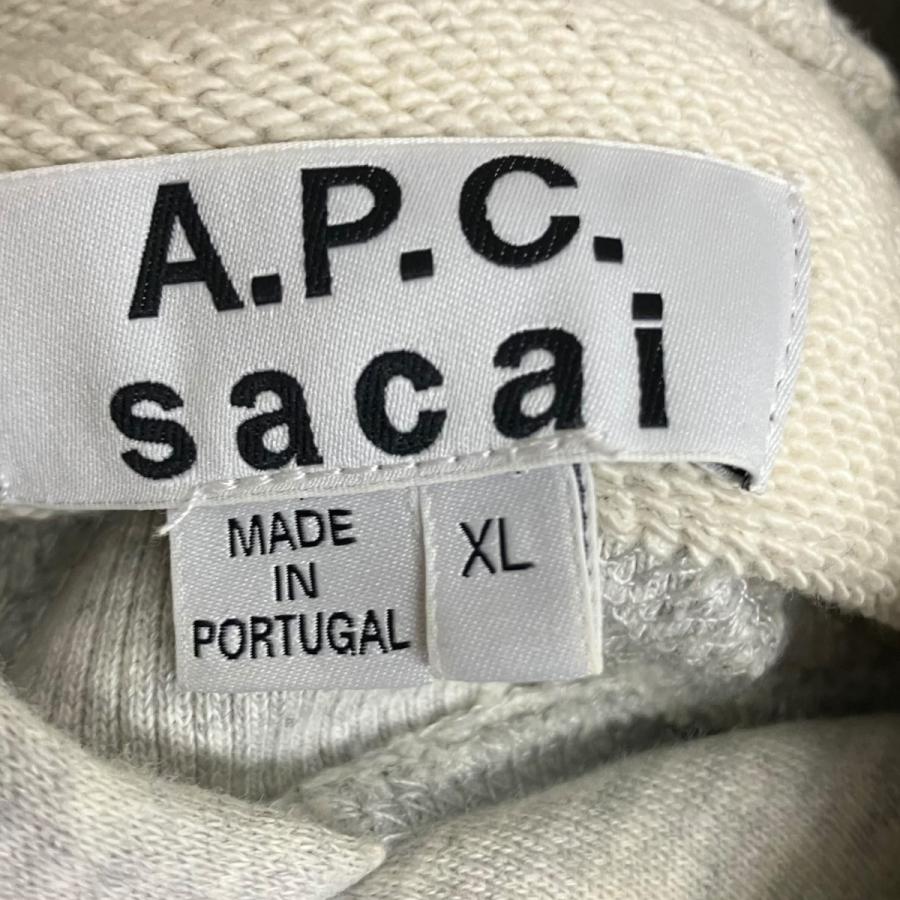 アーペーセー×サカイ A．P．C．×sacai サイドジップロゴプルオーバーパーカー 21E2-COEON-M27655 グレー サイズ：XLの画像