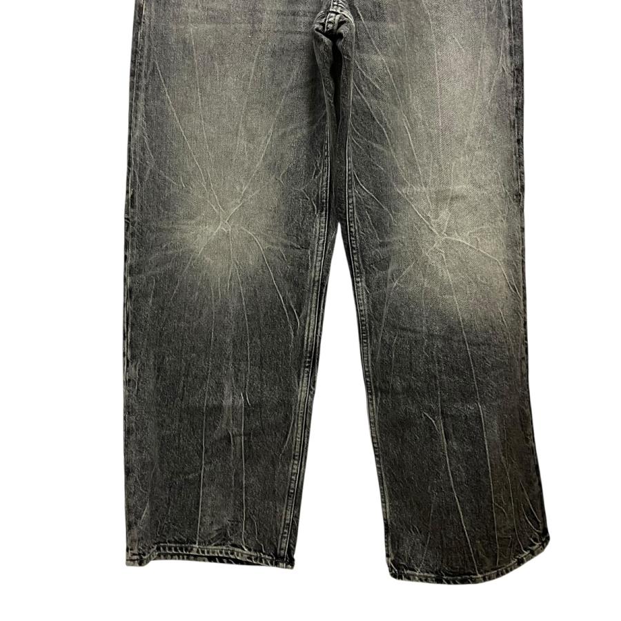 Acne Studios（アクネ ストゥディオズ） ルーズフィットジーンズ