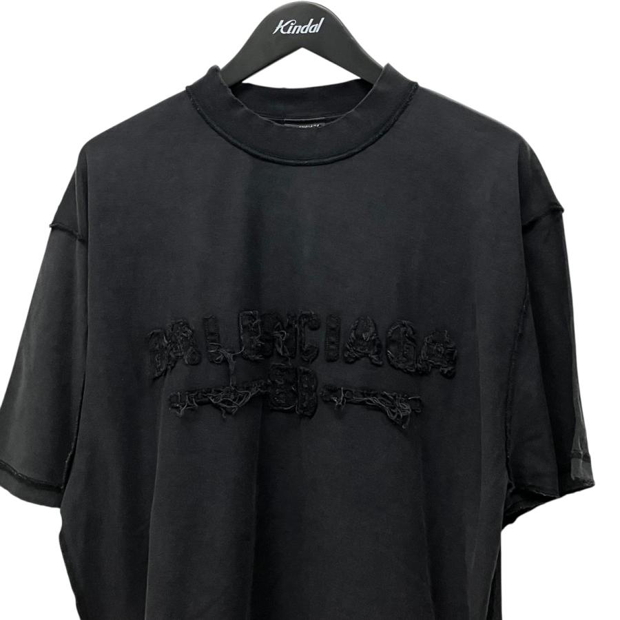 BALENCIAGA（バレンシアガ） ダメージ加工ロゴ刺しゅう半袖カットソー