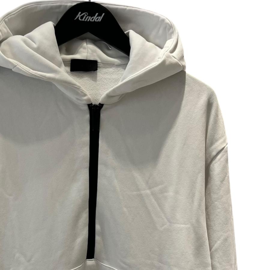 MONCLER（モンクレール） 【値下げ】MONCLER フードロゴプリント 