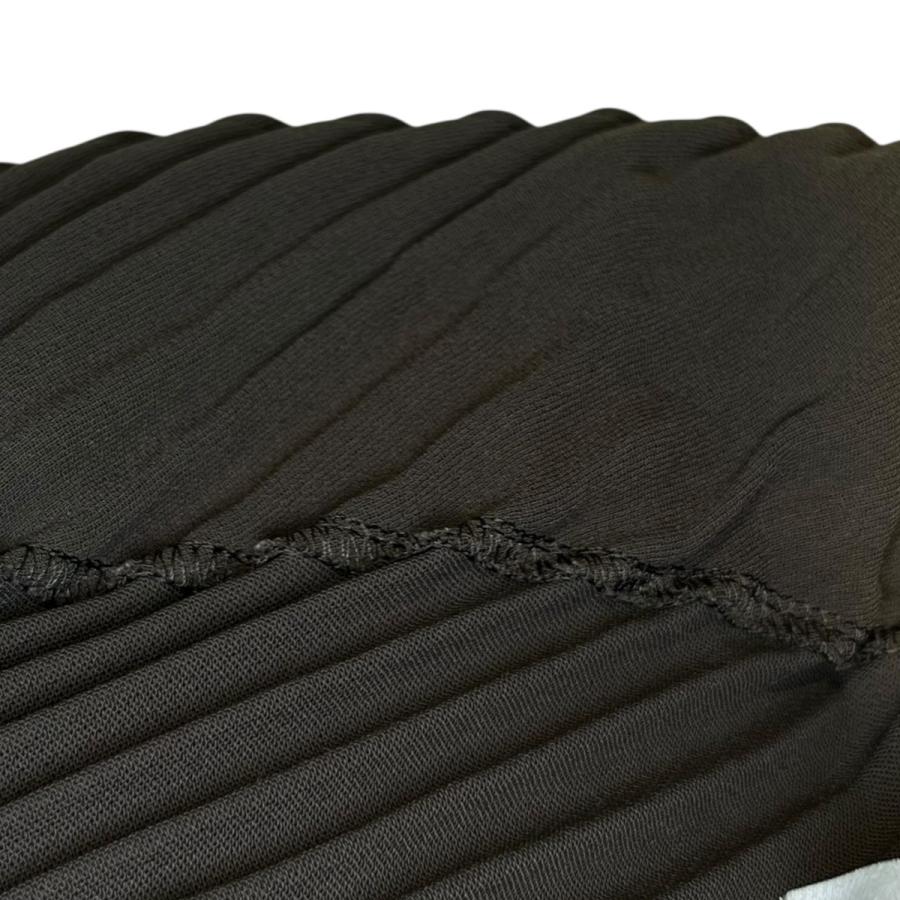 オムプリッセ イッセイミヤケ ストレートパンツボトムス　グリーン 中古・古着通販】HOMME PLISSE ISSEY MIYAKE (オム プリッセ イッセイ