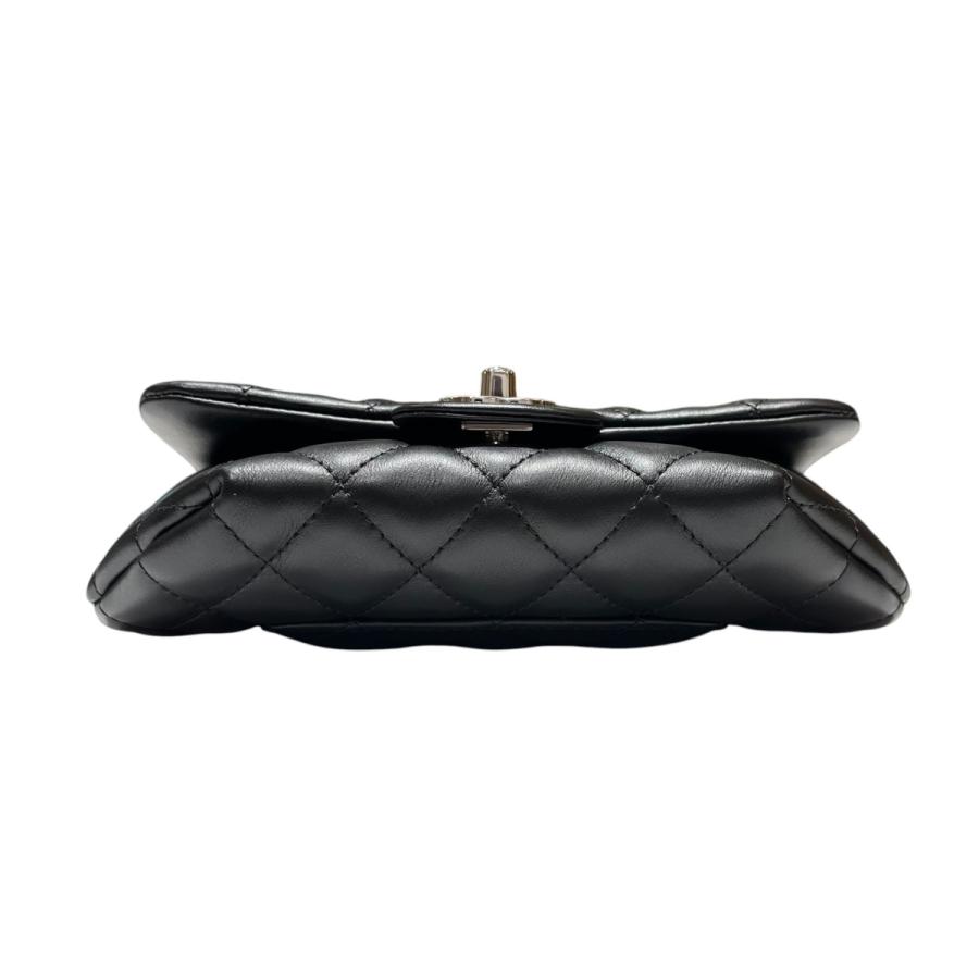 CHANEL（シャネル） 【値下げ】CHANEL UNIFORM FLAP BELT Bag